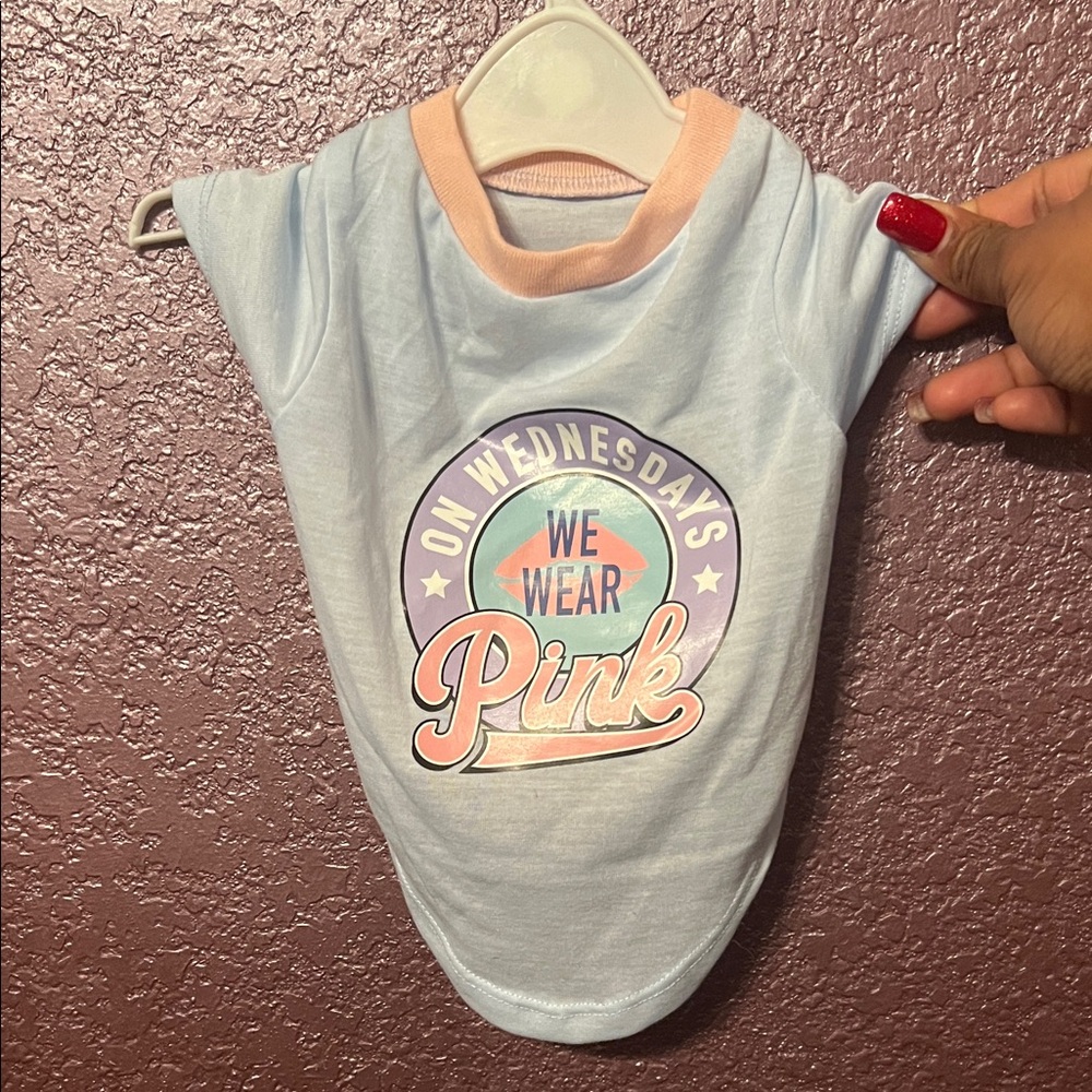 Pet Mean Girls Graphic Tee (Small)
